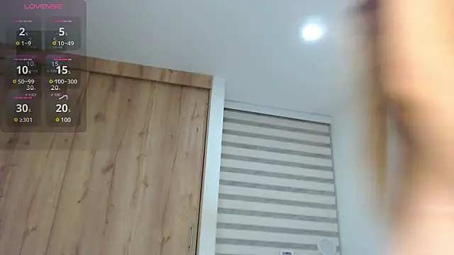 dollface17 online show from 03/13/25, 01:54