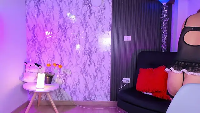 chloe blue online show from 02/01/25, 11:43