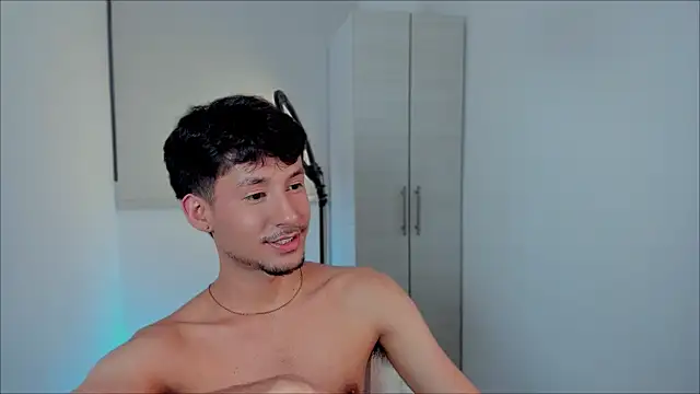 Snapshot of dimitri_targaryen chatting on 12/14/24, 02:45 dimitri targaryen online show from 12/14/24, 02:45