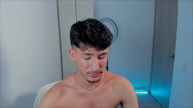 Snapshot of dimitri_targaryen chatting on 12/17/24, 07:40 dimitri targaryen online show from 12/17/24, 07:40