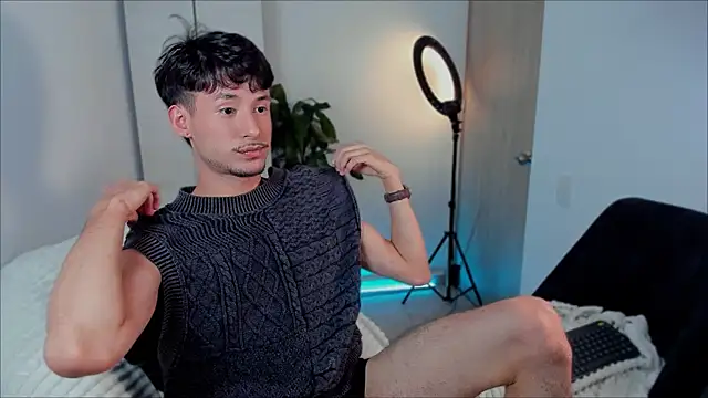 Snapshot of dimitri_targaryen chatting on 12/28/24, 02:43 dimitri targaryen online show from 12/28/24, 02:43