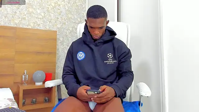 Snapshot of nicolaskan chatting on 12/10/24, 12:38 nicolaskan online show from 12/10/24, 12:38