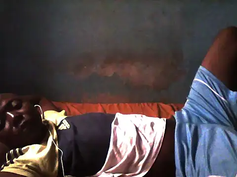 Snapshot of little__joy chatting on 11/21/25, 08:46 little joy online show from 11/21/25, 08:46