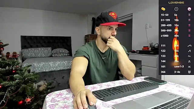 supermanboy94 online show from 12/05/25, 06:44