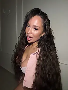 Snapshot of CardiSweetBaby chatting on 10/14/25, 06:20 CardiSweetBaby online show from 10/14/25, 06:20