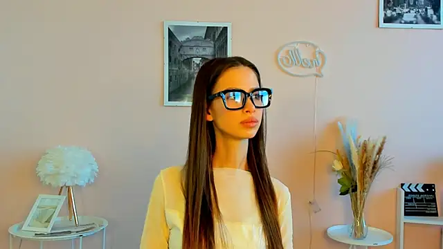 AnabelHun online show from 05/23/26, 05:45