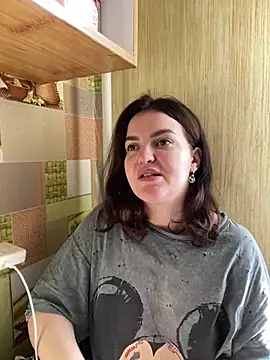 Karolina llove online show from 01/01/25, 08:35