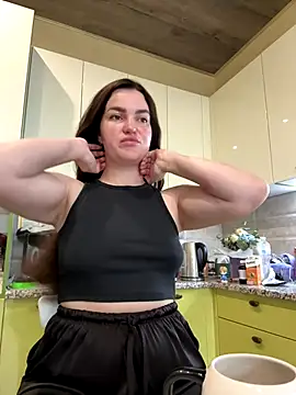 Karolina llove online show from 10/19/25, 08:15