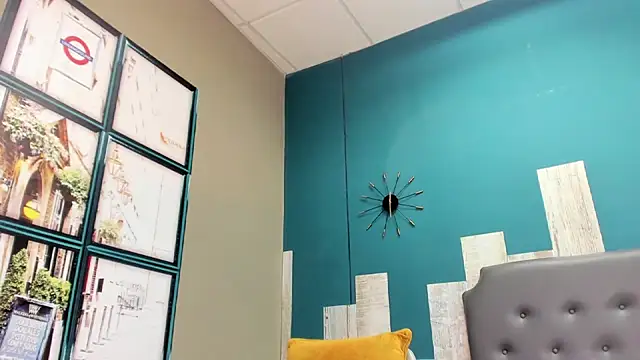 Snapshot of Rhaegal_hot chatting on 01/27/25, 07:24 Rhaegal hot online show from 01/27/25, 07:24