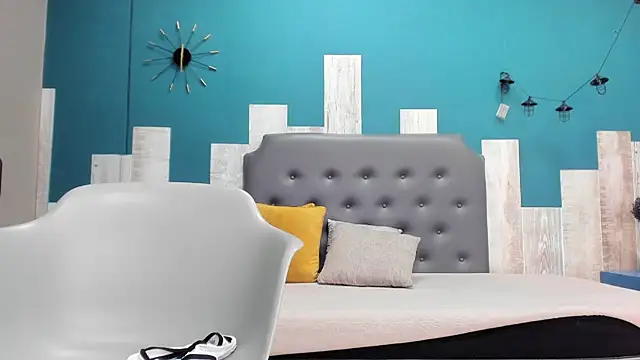 Snapshot of Rhaegal_hot chatting on 01/27/25, 10:27 Rhaegal hot online show from 01/27/25, 10:27