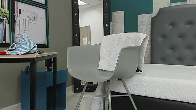 Snapshot of Rhaegal_hot chatting on 03/21/25, 07:24 Rhaegal hot online show from 03/21/25, 07:24