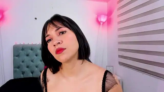 lina bedoya  online show from 01/21/25, 11:46