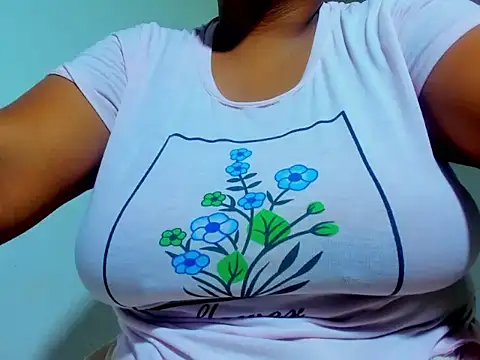 Kika teem online show from 07/24/26, 03:04