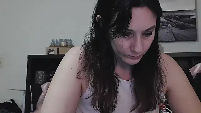 CrystalLakeXO online show from 02/08/25, 08:52