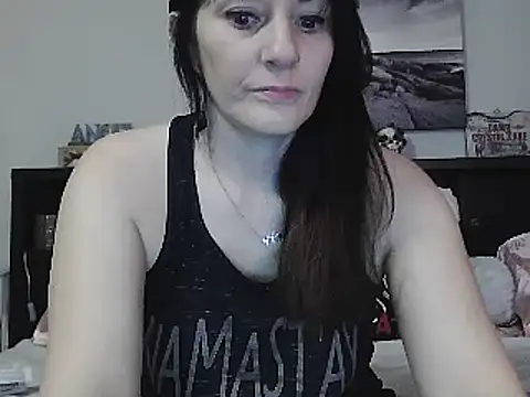 CrystalLakeXO online show from 03/10/25, 05:11