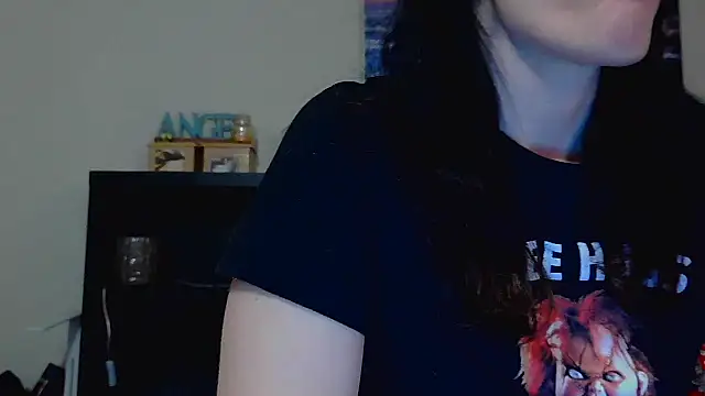 CrystalLakeXO online show from 10/16/25, 04:35