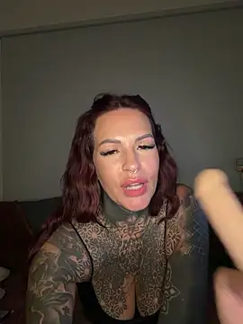 AileenInkOfficial online show from 05/05/26, 08:06