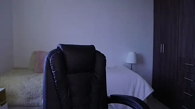 SaraParisi online show from 10/02/25, 10:17