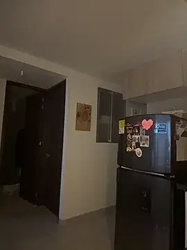 SaraParisi online show from 12/04/25, 10:40