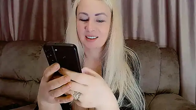 Olesya online show from 02/05/25, 06:46