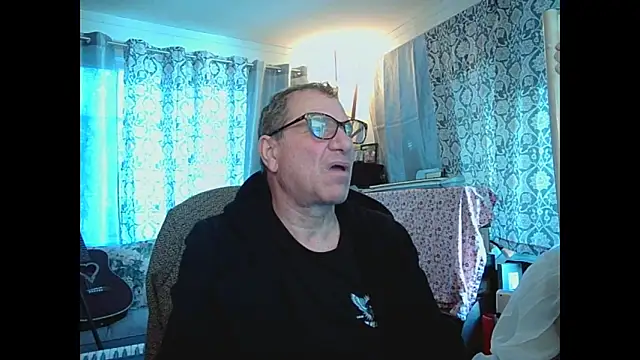 coryassman online show from 12/07/24, 08:38