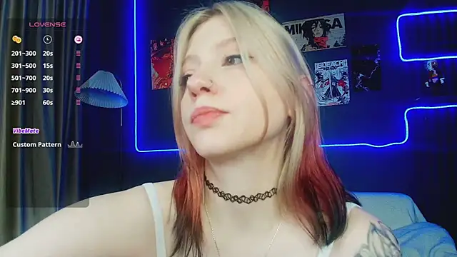 arielabradberry online show from 03/25/26, 02:12