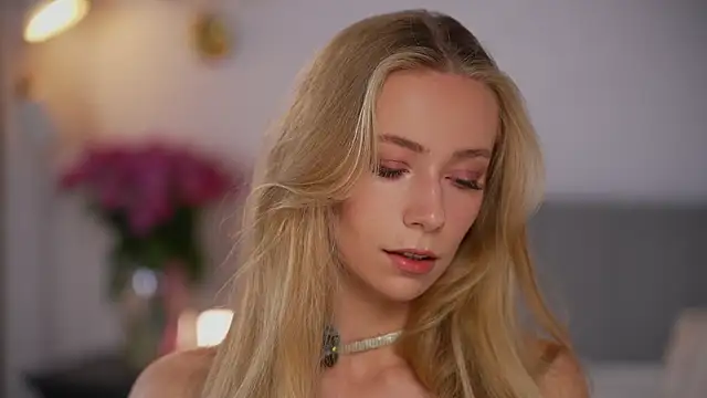 Vika54784 online show from 05/17/26, 06:22