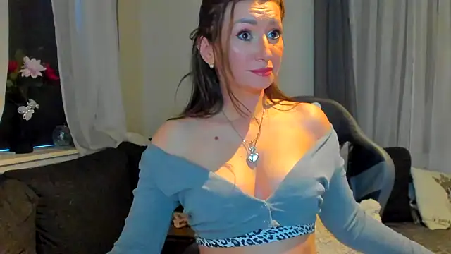 SweetAriana26 online show from 01/14/26, 02:01