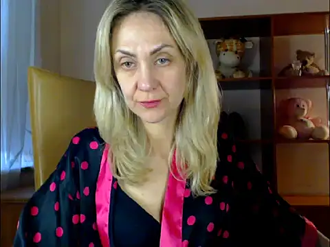 Snapshot of Tanya6547 chatting on 02/13/25, 11:39 Tanya6547 online show from 02/13/25, 11:39