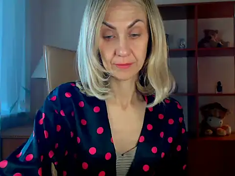 Snapshot of Tanya6547 chatting on 10/14/25, 09:10 Tanya6547 online show from 10/14/25, 09:10