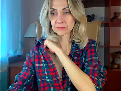 Snapshot of Tanya6547 chatting on 11/01/25, 09:55 Tanya6547 online show from 11/01/25, 09:55