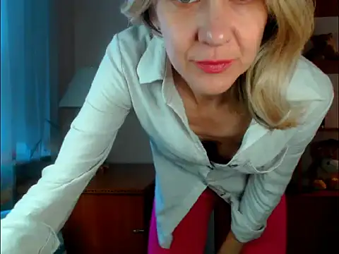 Snapshot of Tanya6547 chatting on 11/13/25, 09:08 Tanya6547 online show from 11/13/25, 09:08