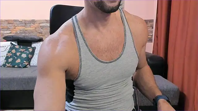 HotHunkTrainer online show from 01/29/25, 03:37