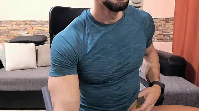 HotHunkTrainer online show from 12/23/25, 09:29