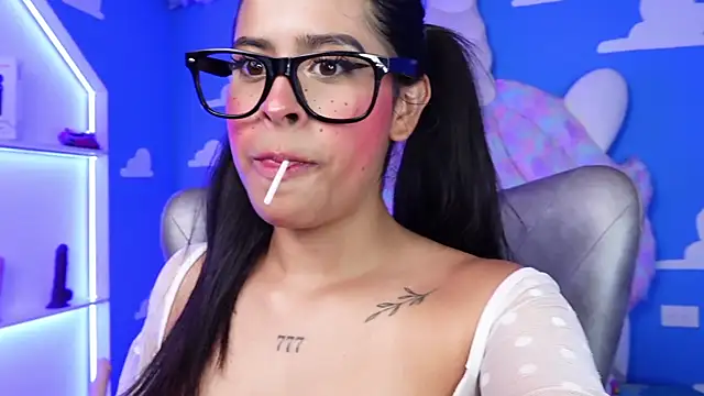 miss romyna online show from 02/19/25, 02:12