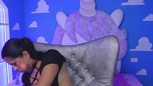 miss romyna online show from 10/01/25, 11:05