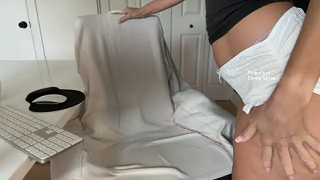Emma-Skyee online show from 06/02/26, 01:02