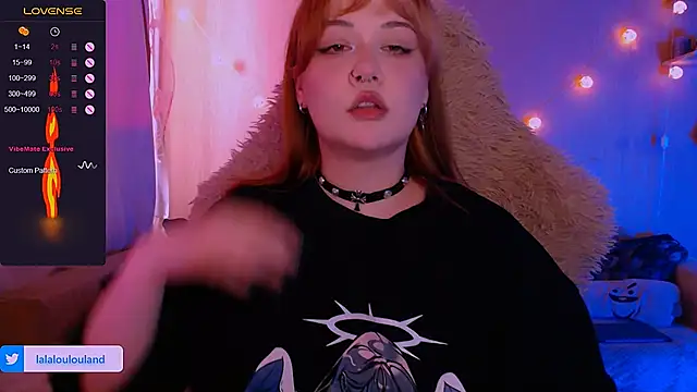 Snapshot of lala_loulou_land chatting on 03/21/25, 11:12 lala loulou land online show from 03/21/25, 11:12