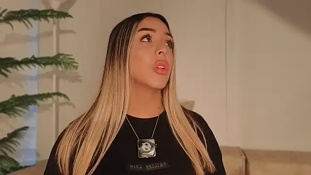 Snapshot of Addison_baker chatting on 10/11/25, 09:02 Addison baker online show from 10/11/25, 09:02