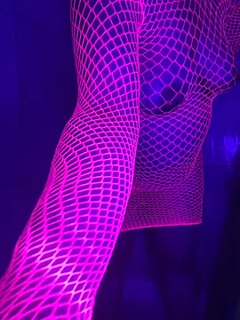 Snapshot of fatpus1169 chatting on 10/06/25, 12:24 fatpus1169 online show from 10/06/25, 12:24