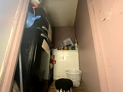 Snapshot of fatpus1169 chatting on 11/29/25, 01:47 fatpus1169 online show from 11/29/25, 01:47