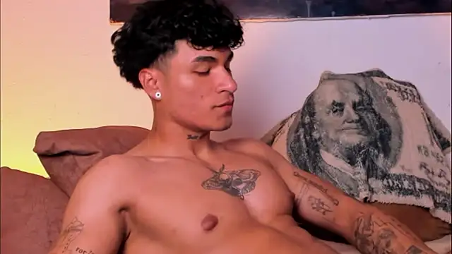 Snapshot of Thomas_Fit1 chatting on 03/09/25, 08:31 Thomas Fit1 online show from 03/09/25, 08:31