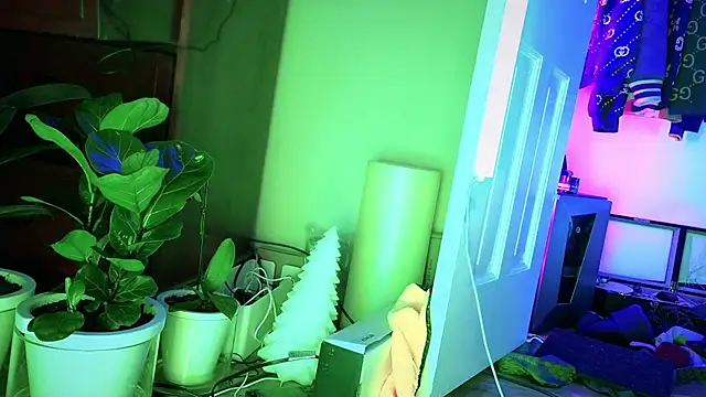 YouLikeBigDick9 online show from 12/12/24, 07:19