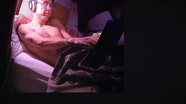 YouLikeBigDick9 online show from 01/31/25, 08:22