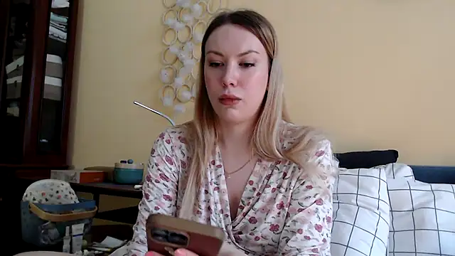 Scarlettford online show from 02/19/25, 12:00