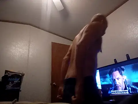 Xoc8  online show from 02/25/25, 10:18