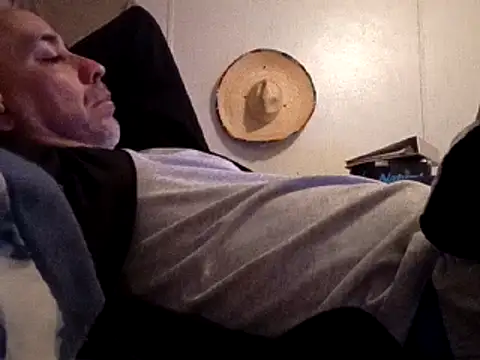 Xoc8  online show from 03/13/25, 03:17