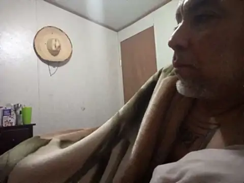 Xoc8  online show from 01/14/26, 04:01