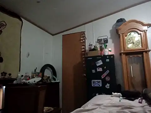 Xoc8  online show from 03/02/26, 10:38