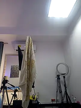 AnthonelaDuque online show from 02/19/25, 11:38